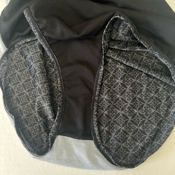 Converse One Star Dark gray one piece Swimsuit Size Medium - Picture 9 of 10